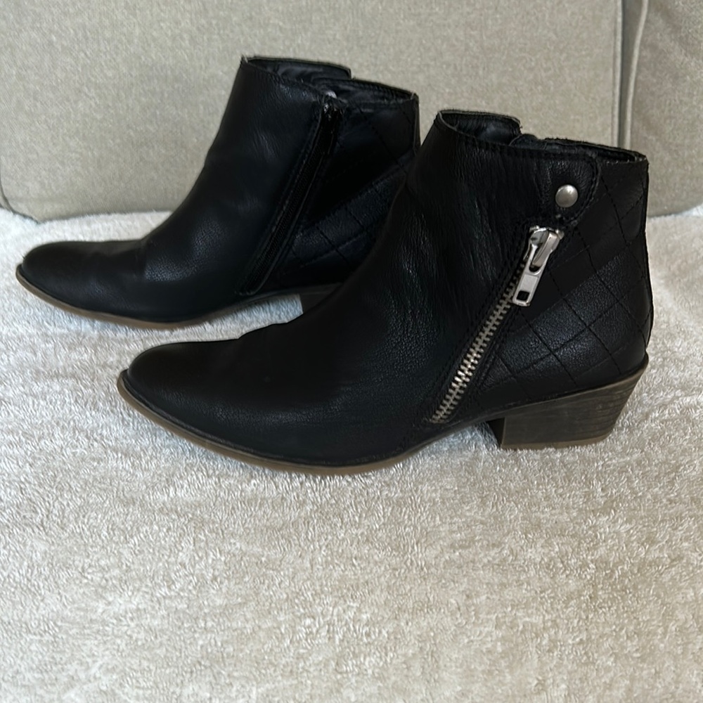 Madden Girl booties, size 8.5